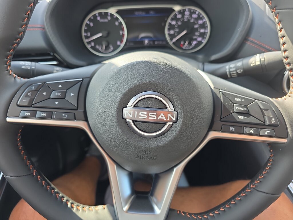 Used 2025 Nissan Sentra SR image 8