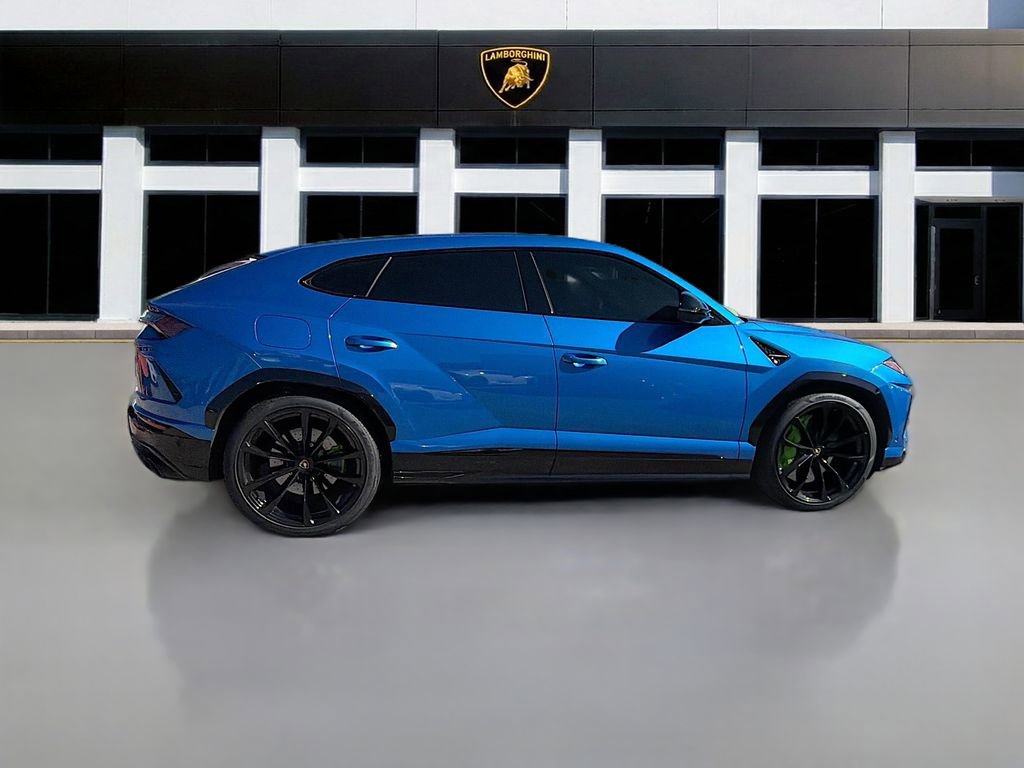 Used 2022 Lamborghini Urus image 6