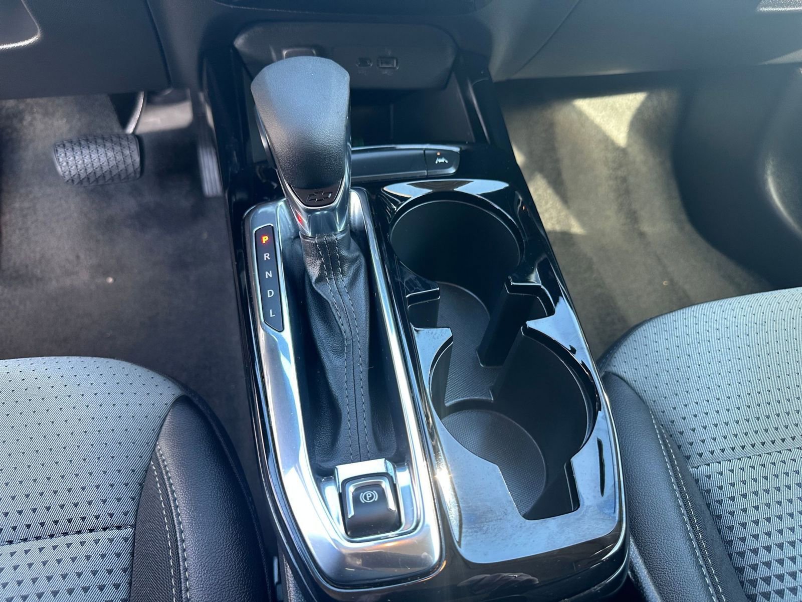 Used 2025 Chevrolet Trax LT image 41