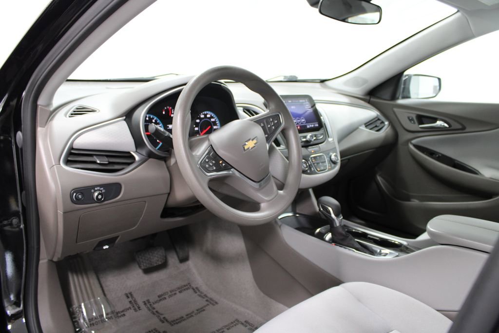 Used 2024 Chevrolet Malibu LT image 20
