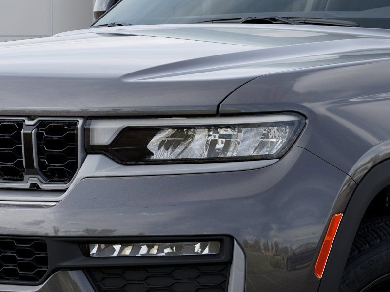 New 2026 Jeep Grand Cherokee Limited w/ Limited Altitude Package image 10