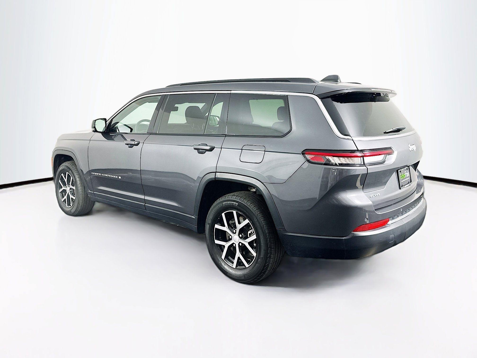 Used 2024 Jeep Grand Cherokee L Limited w/ Luxury Tech Group II image 5