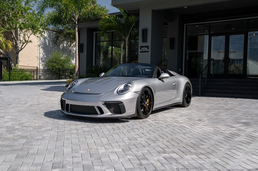 Used 2019 Porsche 911 Speedster RWD image 8