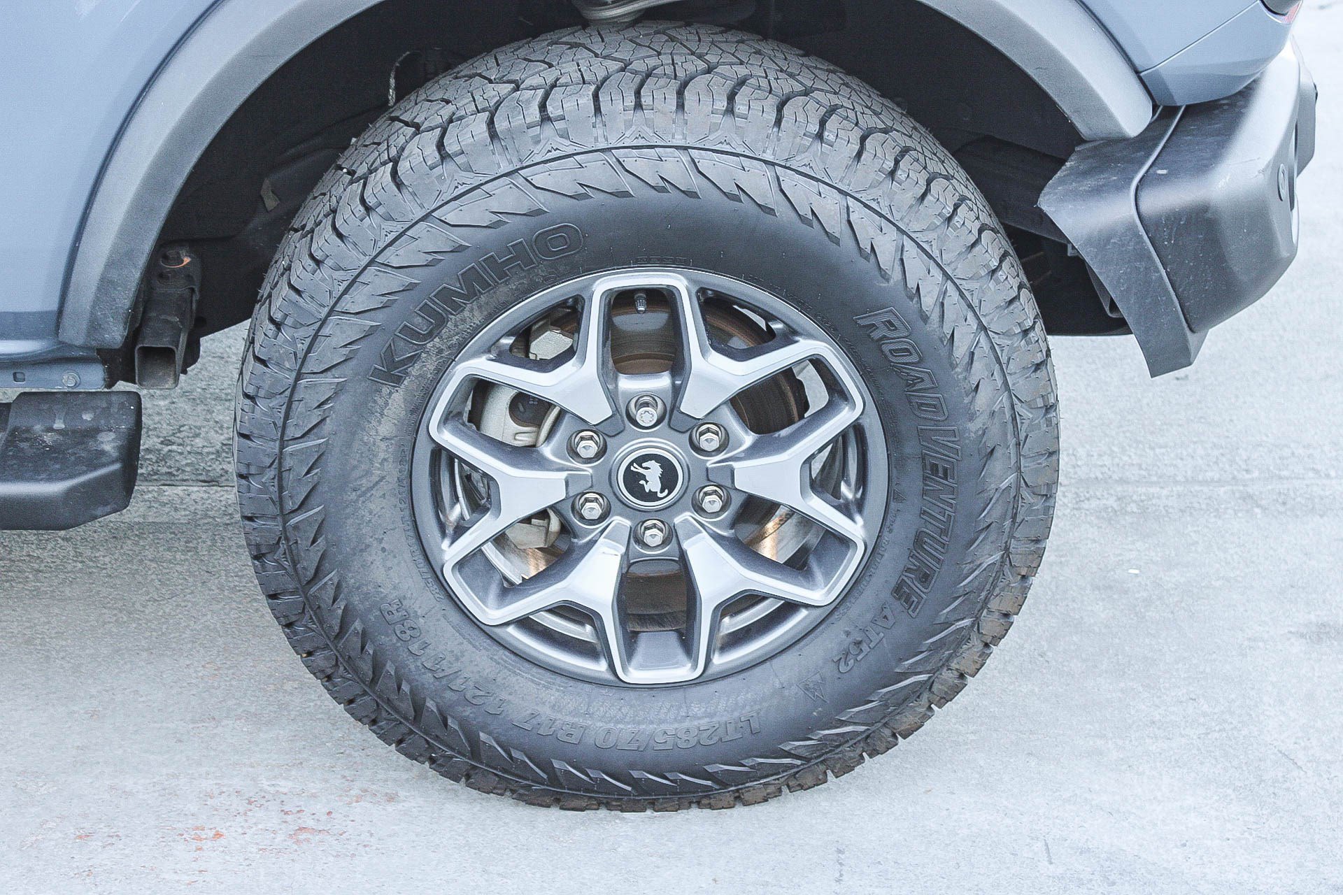 Used 2023 Ford Bronco Badlands image 11