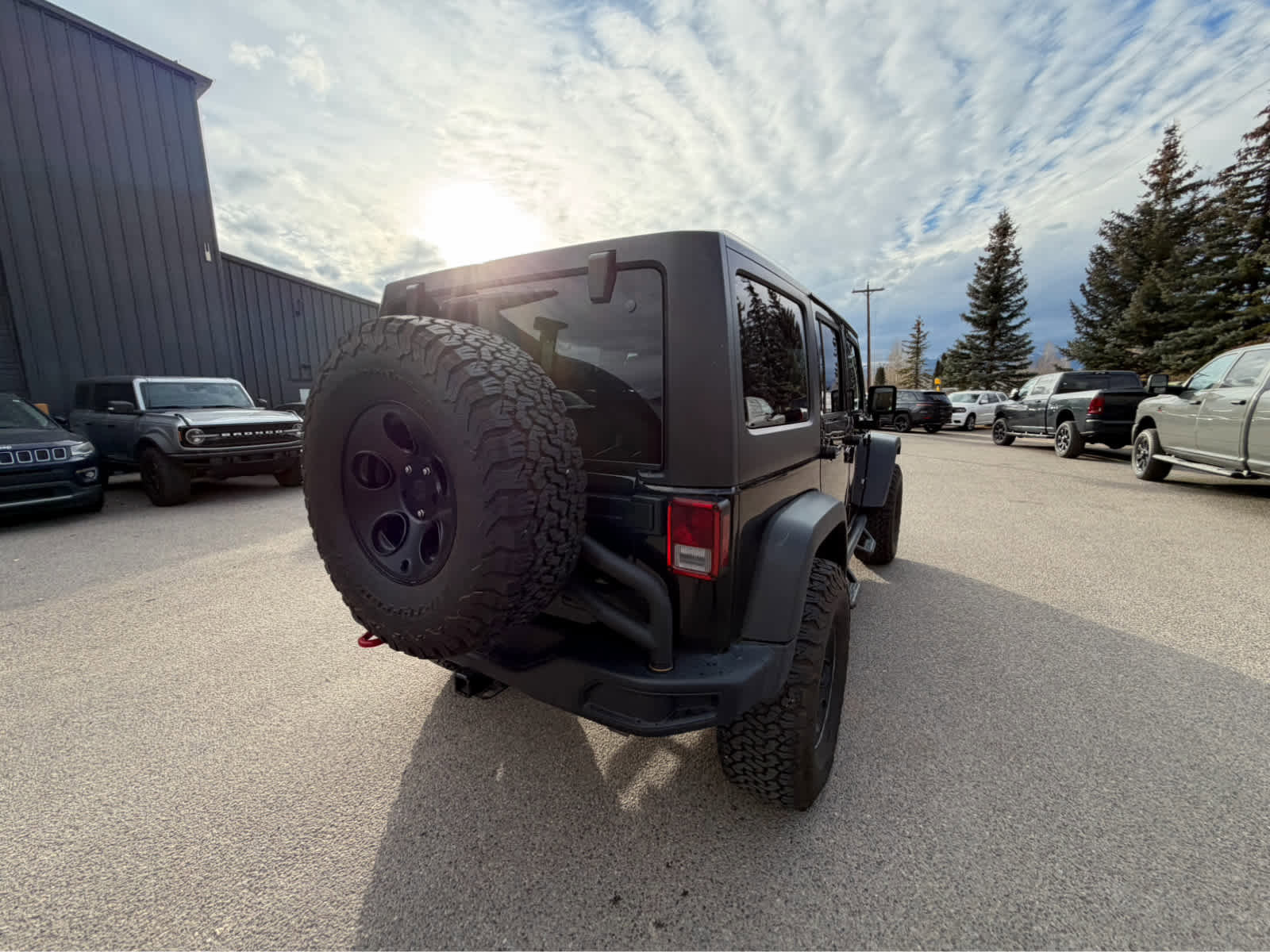 Used 2017 Jeep Wrangler Unlimited Rubicon image 11