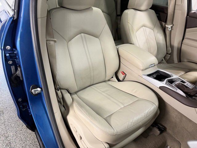 Used 2010 Cadillac SRX Luxury image 22