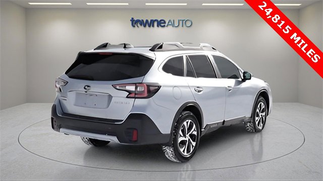 Used 2021 Subaru Outback Limited image 6