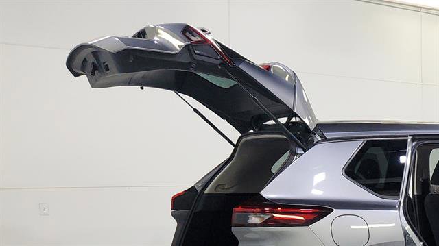 Certified 2023 Nissan Rogue SV image 32