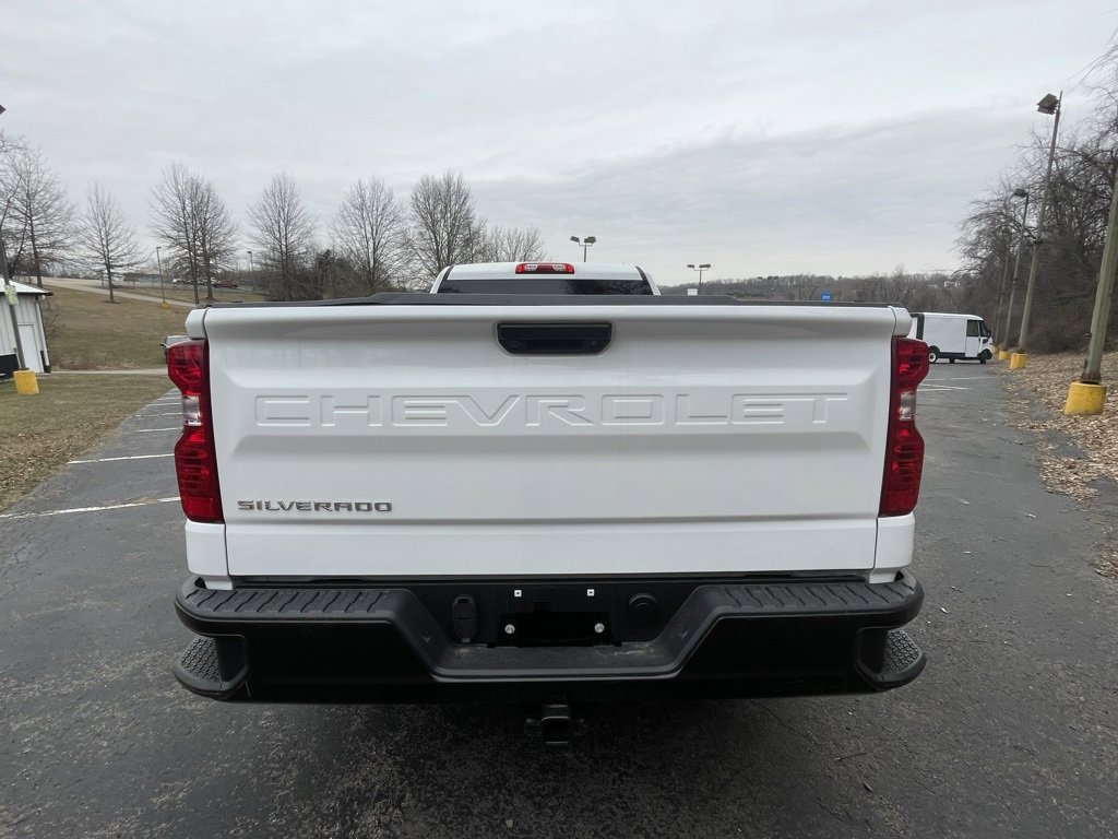 Used 2025 Chevrolet Silverado 1500 W/T w/ WT Value Package image 4
