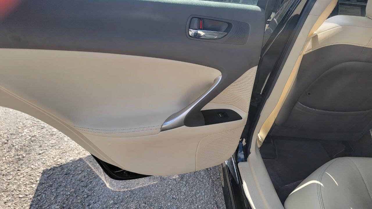 Used 2010 Lexus IS 250 RWD image 19