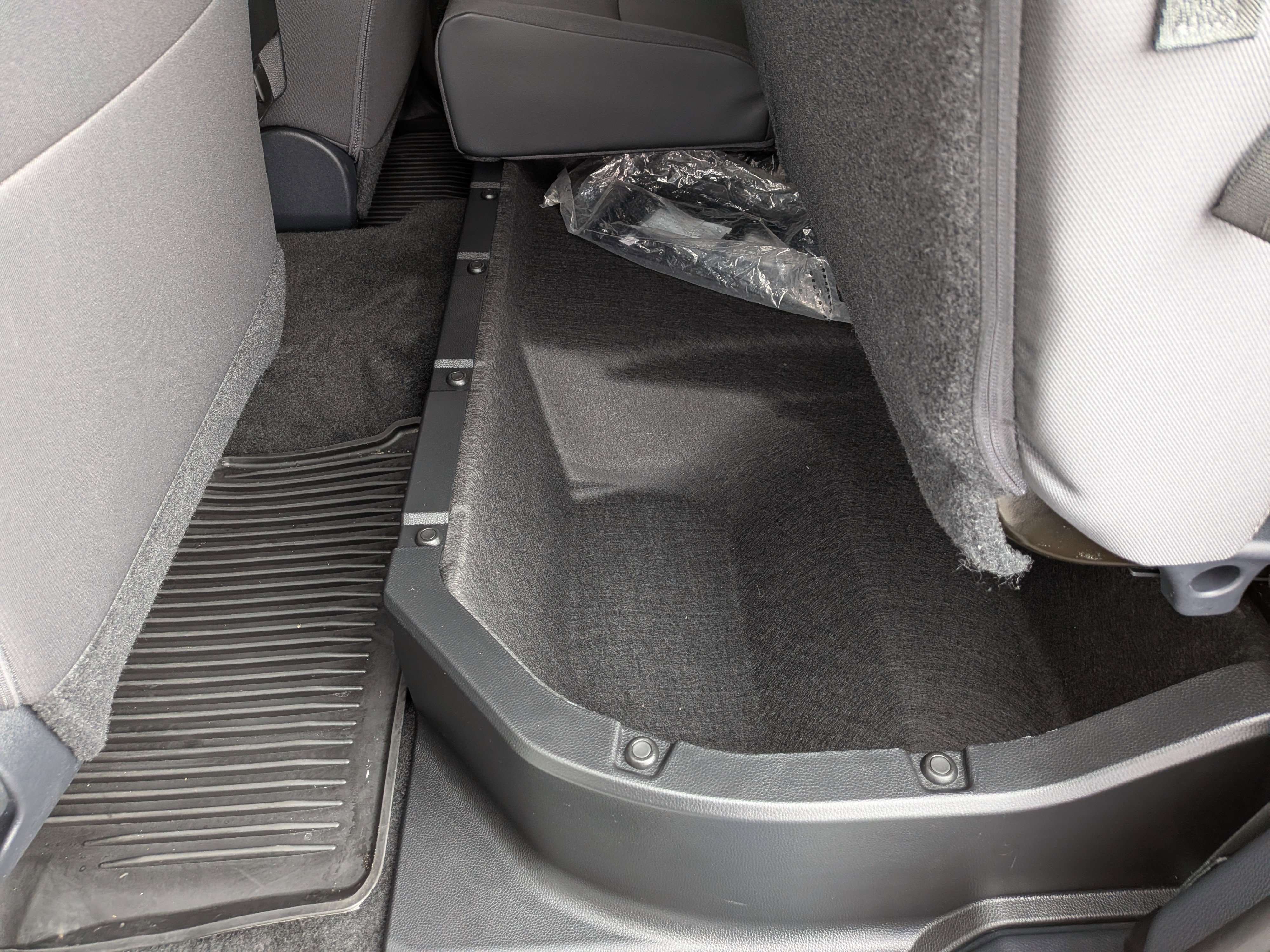 Used 2025 Toyota Tacoma SR image 18