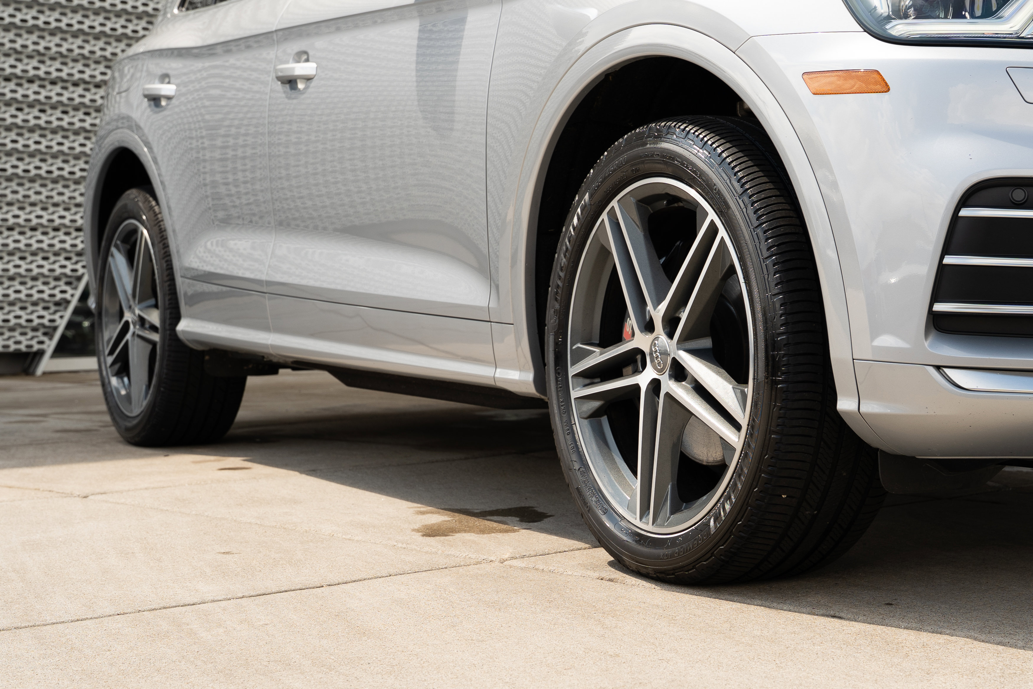 Used 2019 Audi SQ5 Premium Plus image 35