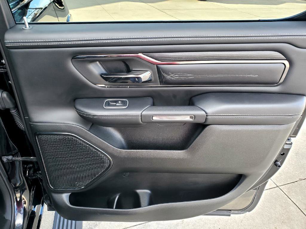 Used 2022 RAM 1500 Limited w/ Body-Colour Bumper Group image 41