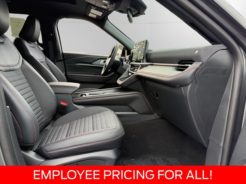New 2026 Ford Explorer ST-Line w/ ST-Line Street Pack AWD/4WD image 15