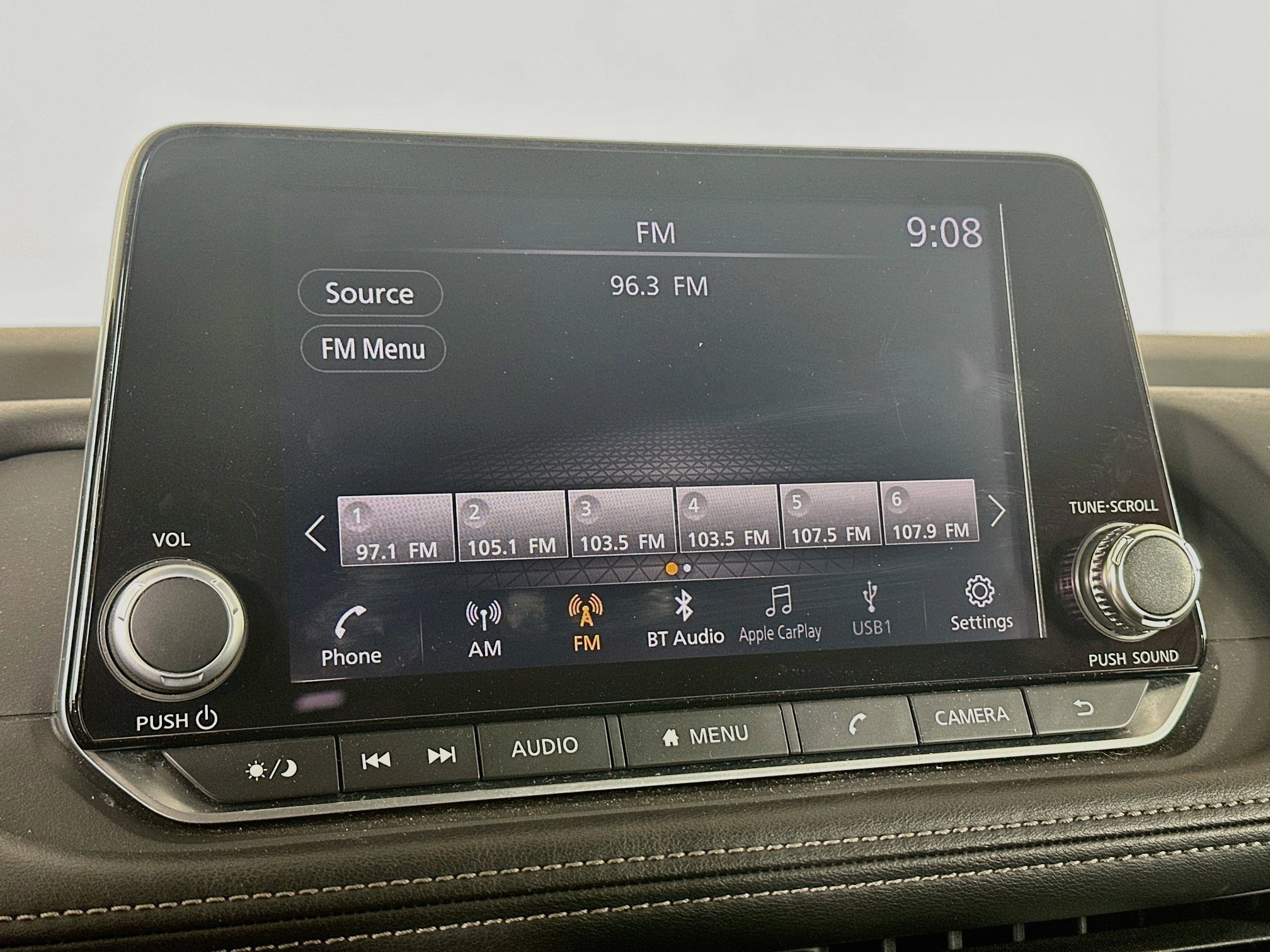 Used 2025 Nissan Rogue SV AWD/4WD image 21