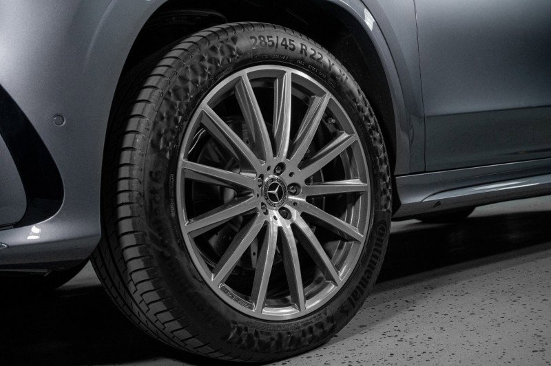 Certified 2025 Mercedes-Benz GLS 450 4MATIC image 10