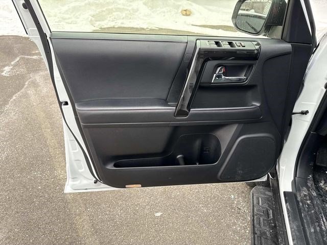 Used 2024 Toyota 4Runner TRD Off-Road Premium image 13