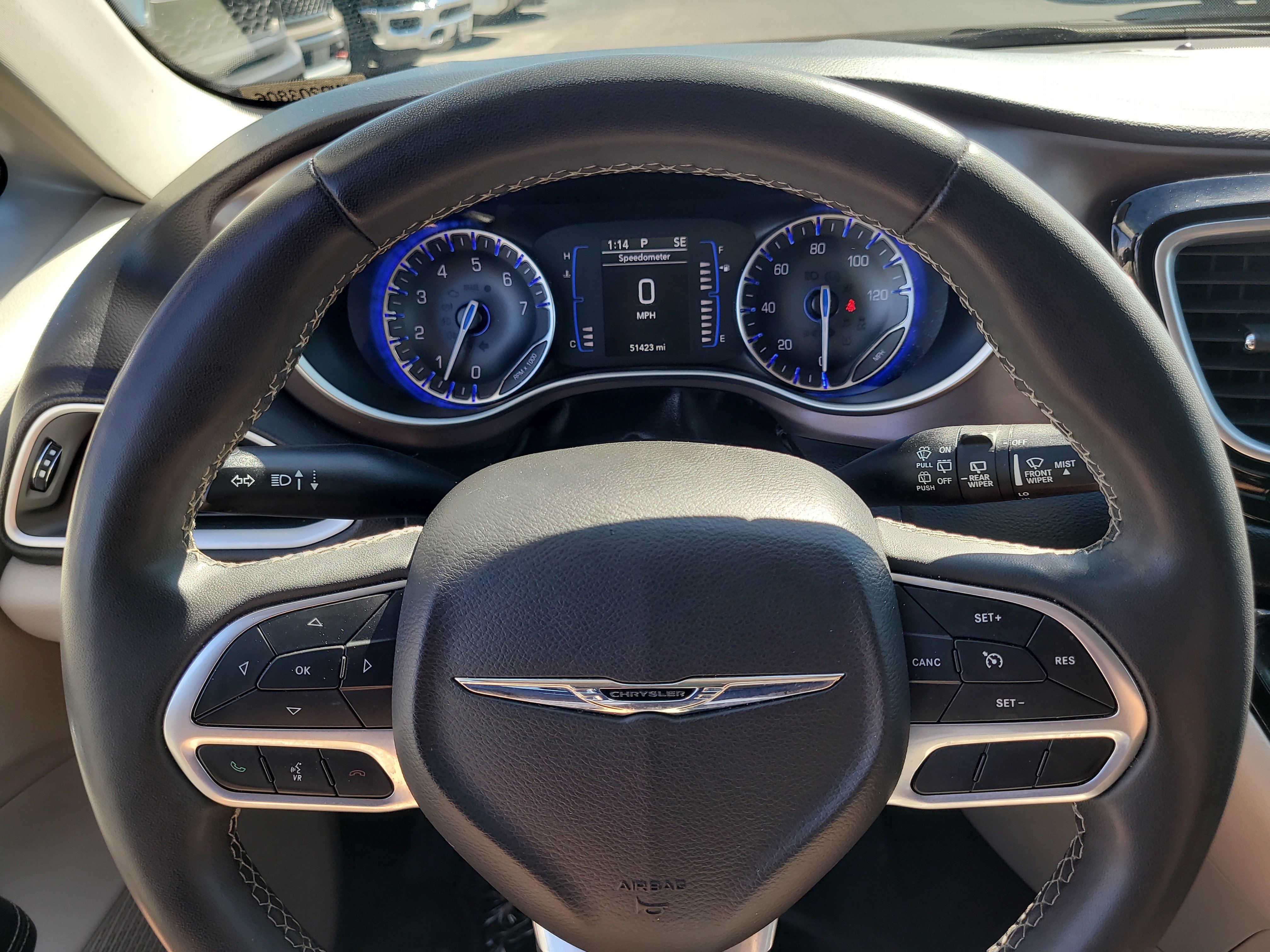 Used 2022 Chrysler Voyager LX image 31