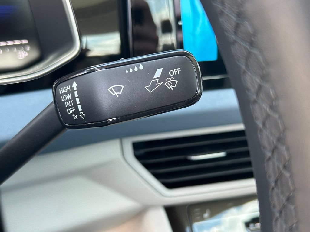 New 2026 Volkswagen Jetta SE FWD image 23