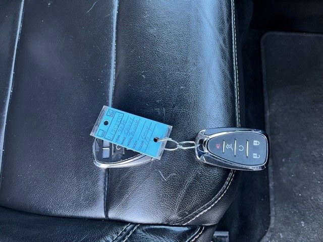 Used 2020 Chevrolet Traverse RS image 40