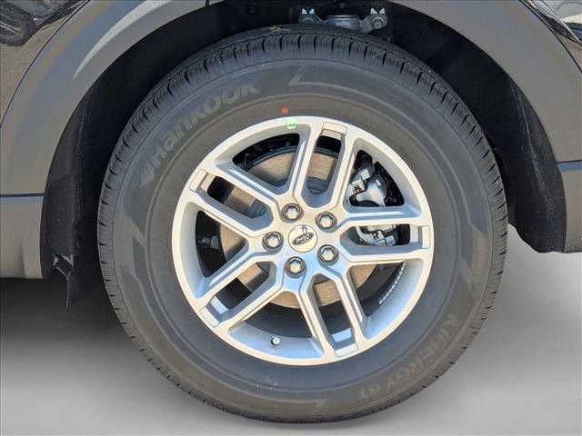 New 2026 Ford Explorer Active w/ Active Comfort Package image 9