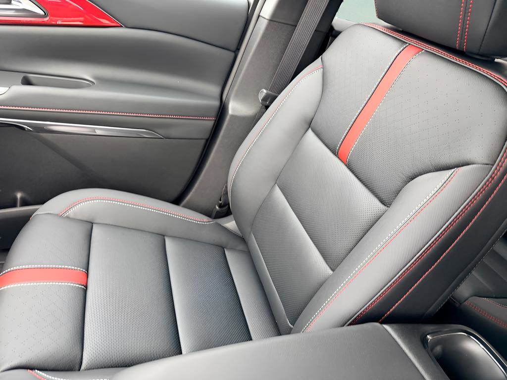 New 2026 Chevrolet Traverse RS w/ LPO, Floor Liner Package image 27