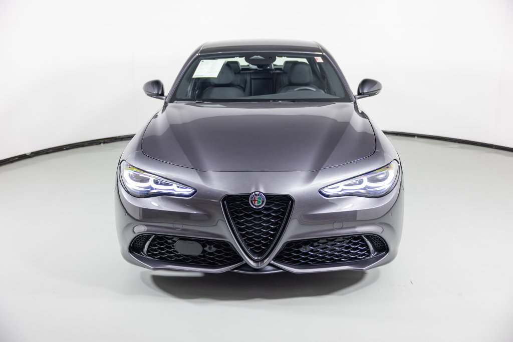 New 2026 Alfa Romeo Giulia AWD image 4