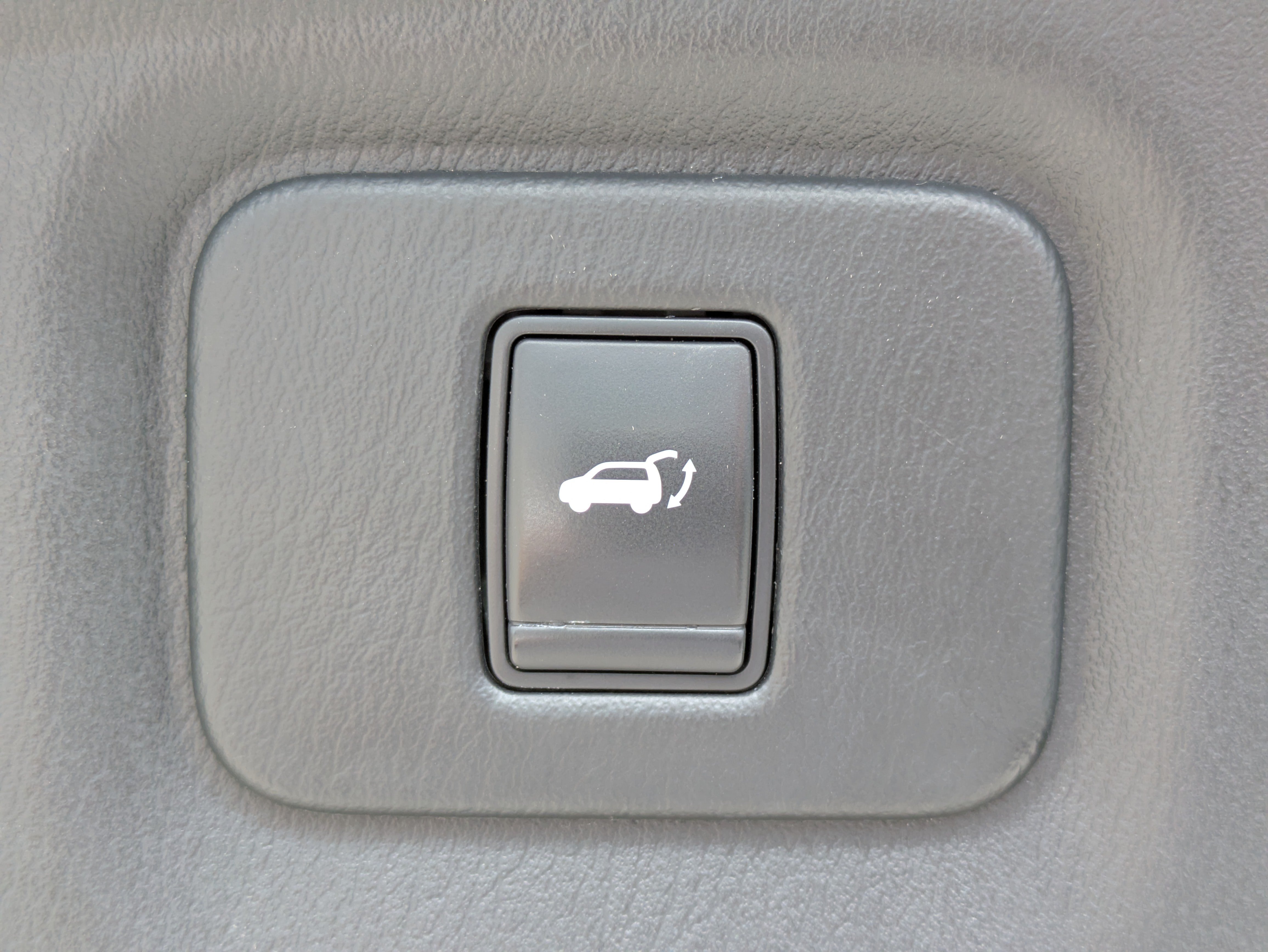 Used 2020 INFINITI QX60 Luxe w/ Essential Package FWD image 13
