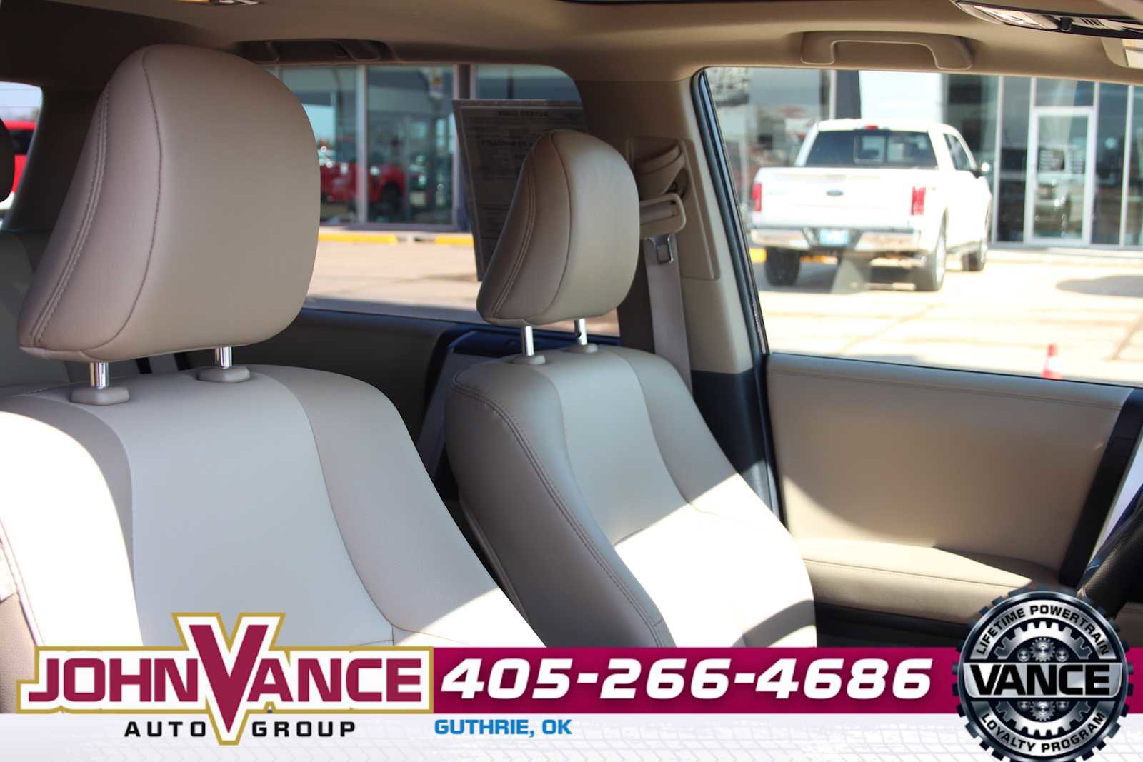 Used 2024 Toyota 4Runner SR5 Premium w/ Moonroof Package AWD/4WD image 18