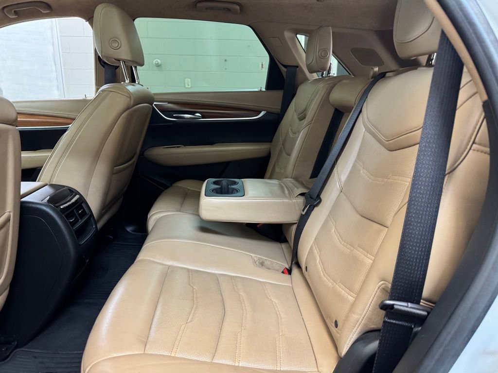 Used 2017 Cadillac XT5 Platinum w/ Driver Assist Package image 17