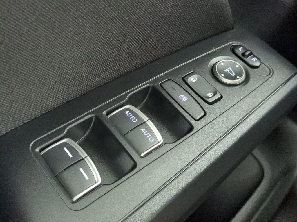 Used 2023 Honda Civic Sport image 28