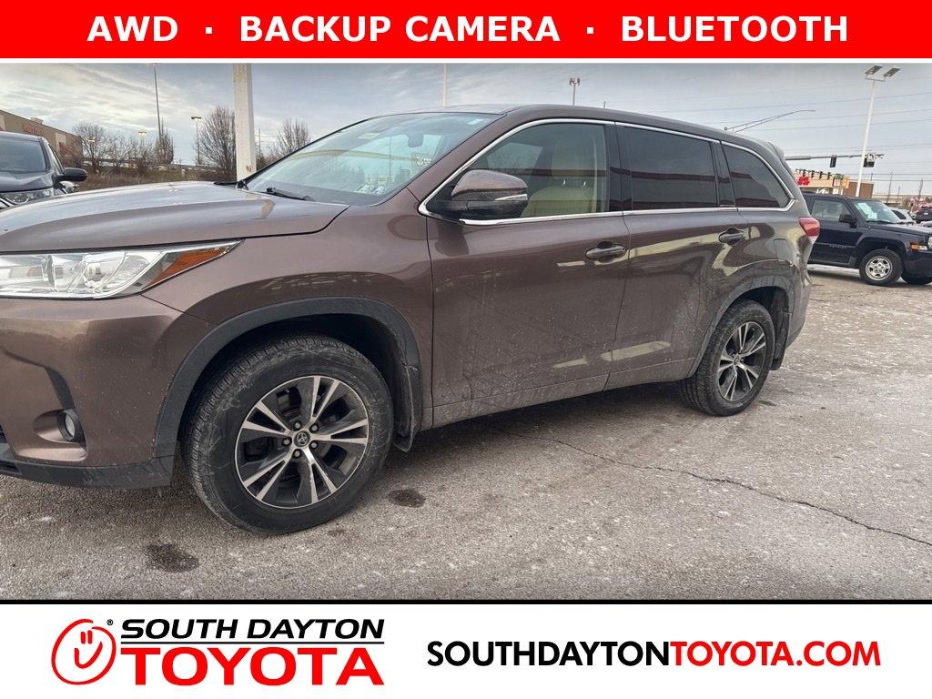Used 2018 Toyota Highlander Plus image 1