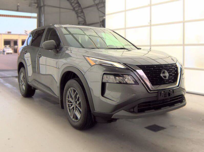 Used 2023 Nissan Rogue S AWD/4WD video 1
