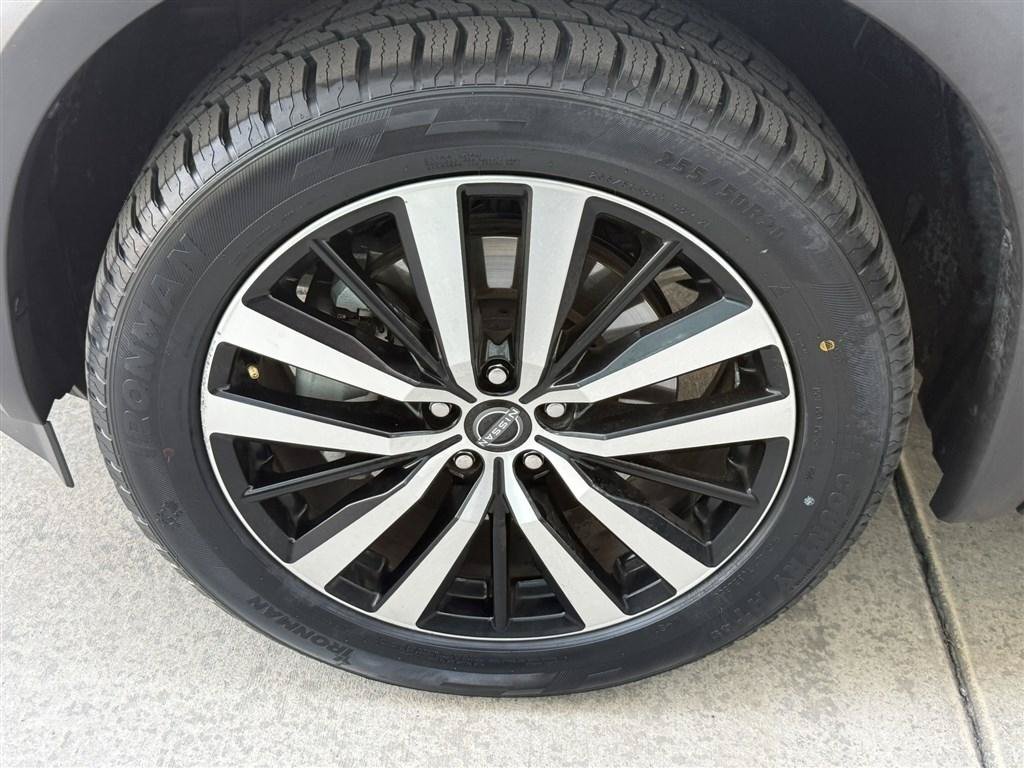 Used 2023 Nissan Pathfinder Platinum AWD/4WD image 23