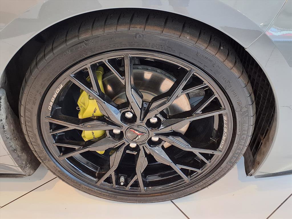 Used 2024 Chevrolet Corvette Stingray Preferred Conv w/ Stealth Interior Trim Package image 8