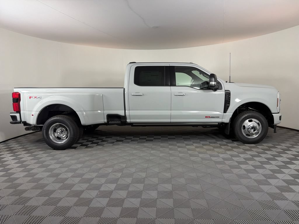 New 2026 Ford F350 Platinum AWD/4WD image 2