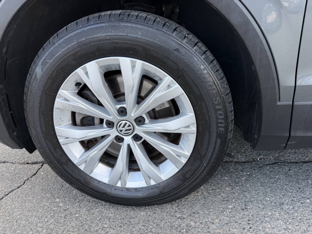 Used 2018 Volkswagen Tiguan S w/ 3rd Row Seat Package AWD/4WD image 13