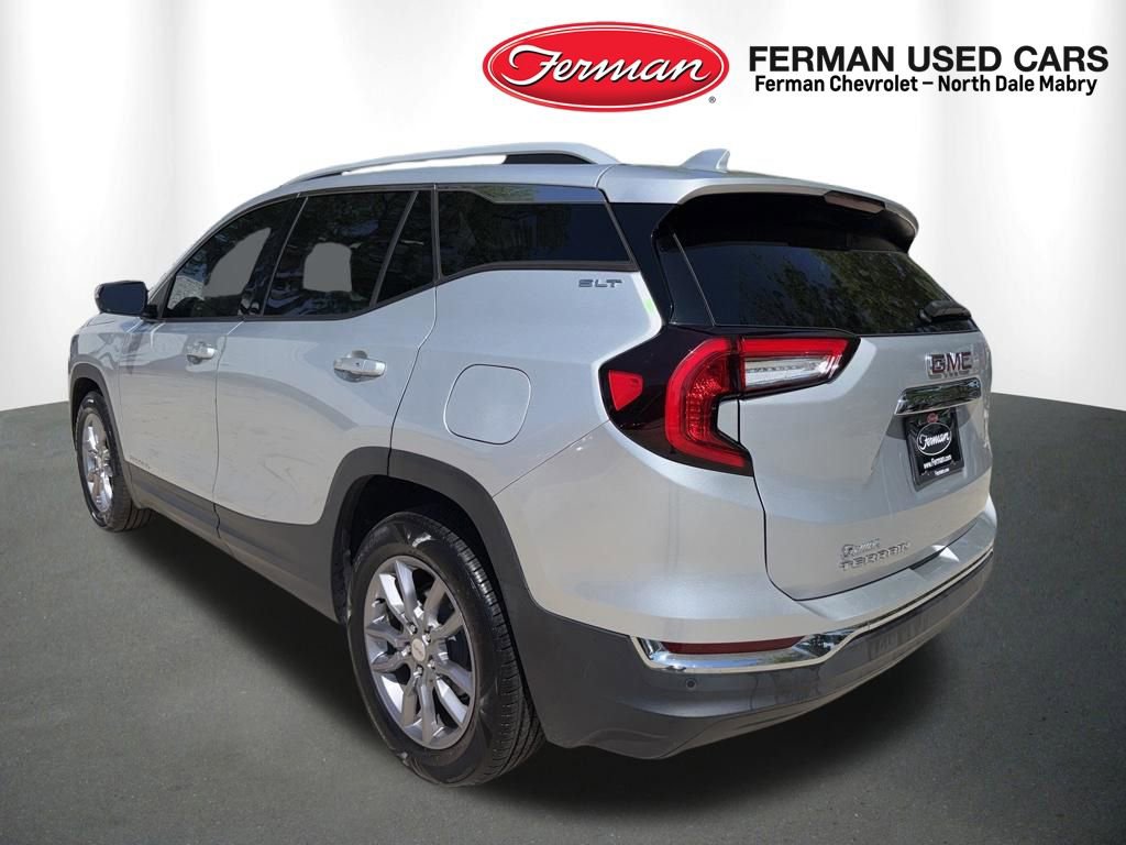 Used 2022 GMC Terrain SLT w/ Tech Package image 11