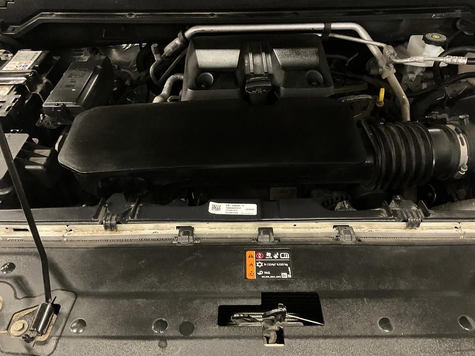 Used 2024 GMC Canyon AT4 w/ Canyon Safety Plus Package image 7