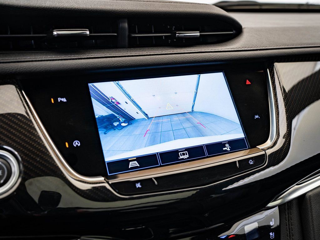 Used 2023 Cadillac XT6 Sport image 31