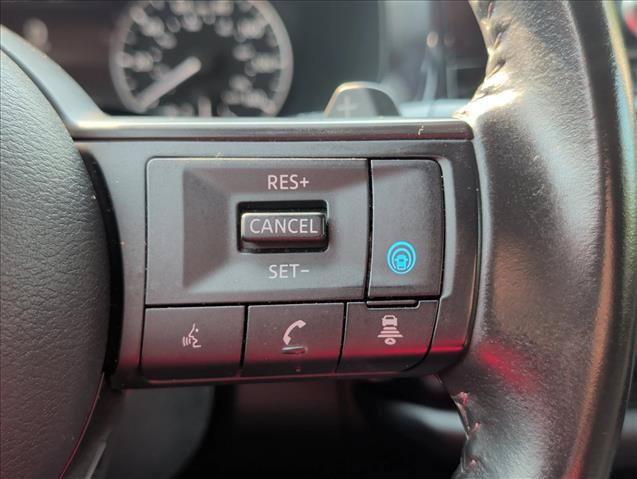 Used 2024 Nissan Pathfinder SV FWD image 16