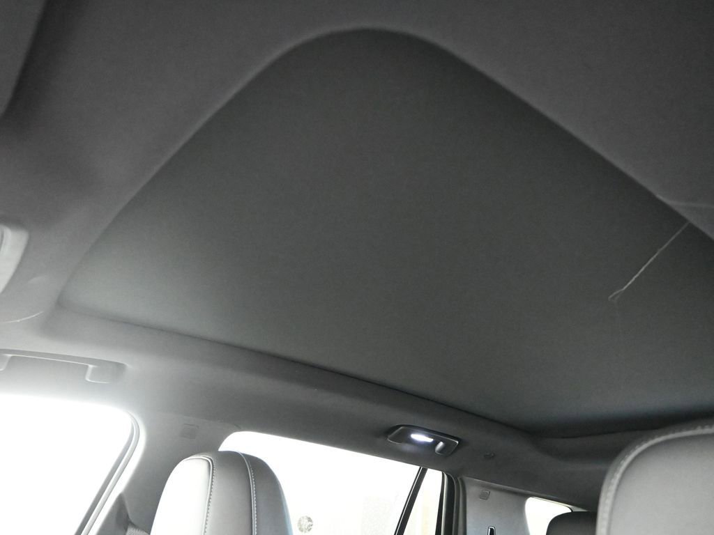 New 2026 Chevrolet Equinox LT w/ Convenience Package II image 14