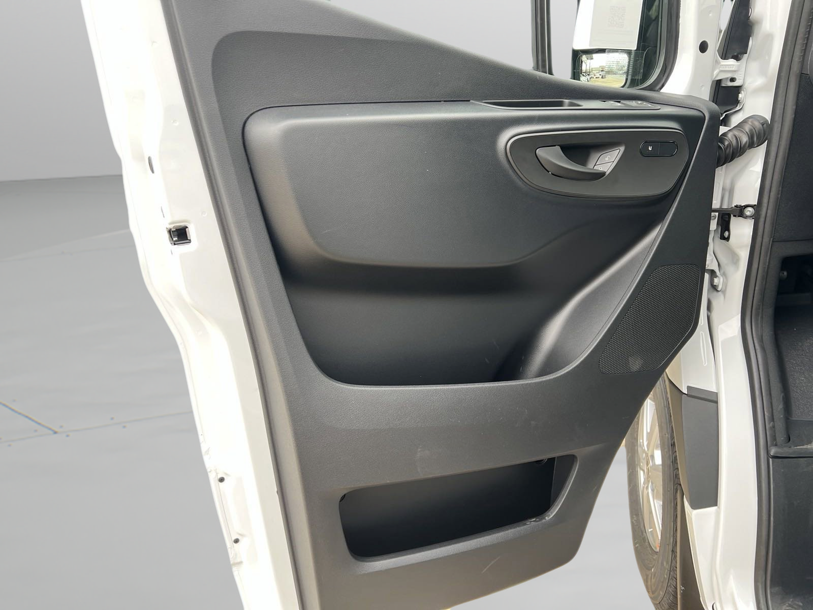 Certified 2024 Mercedes-Benz Sprinter 2500 image 20