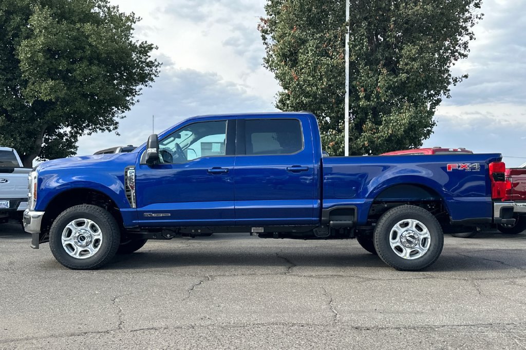 New 2026 Ford F250 XLT w/ XLT Premium Package AWD/4WD image 7