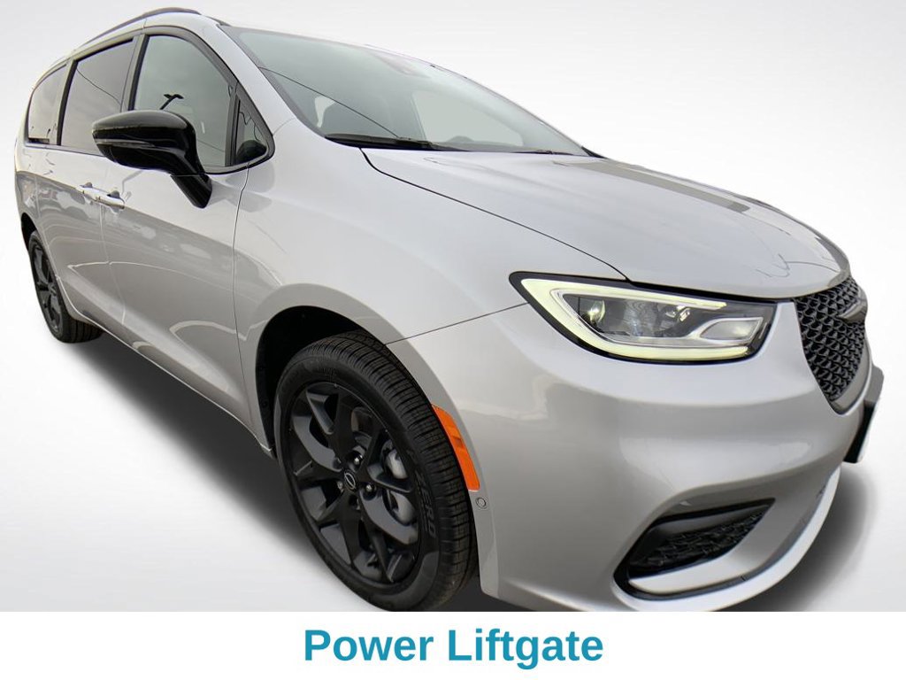 New 2026 Chrysler Pacifica Limited w/ S Appearance Package AWD/4WD image 8