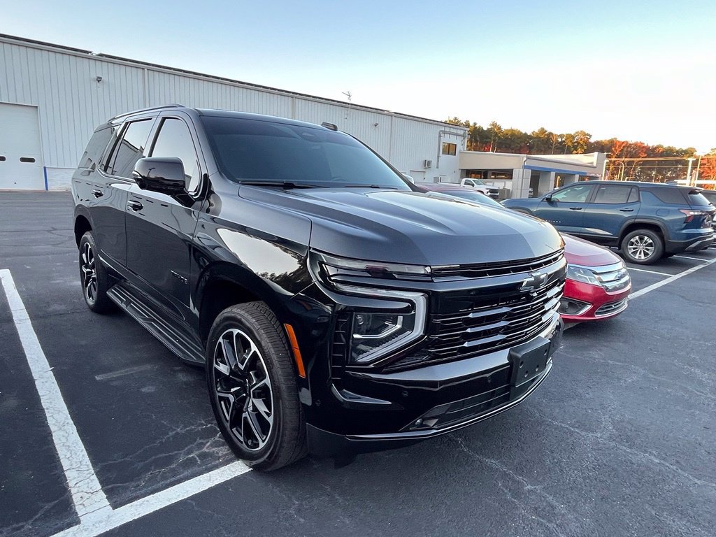 Used 2026 Chevrolet Tahoe RST w/ Comfort Package AWD/4WD image 3