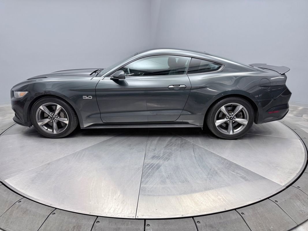 Used 2015 Ford Mustang GT RWD image 8