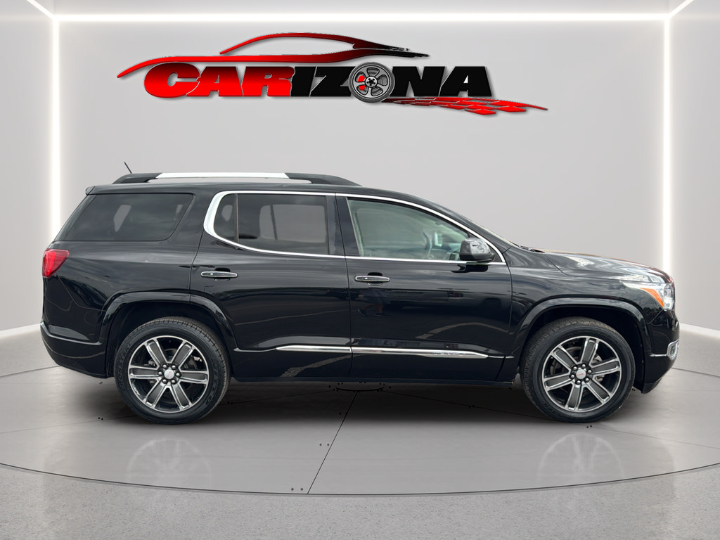 Used 2017 GMC Acadia Denali w/ Technology Package FWD image 4