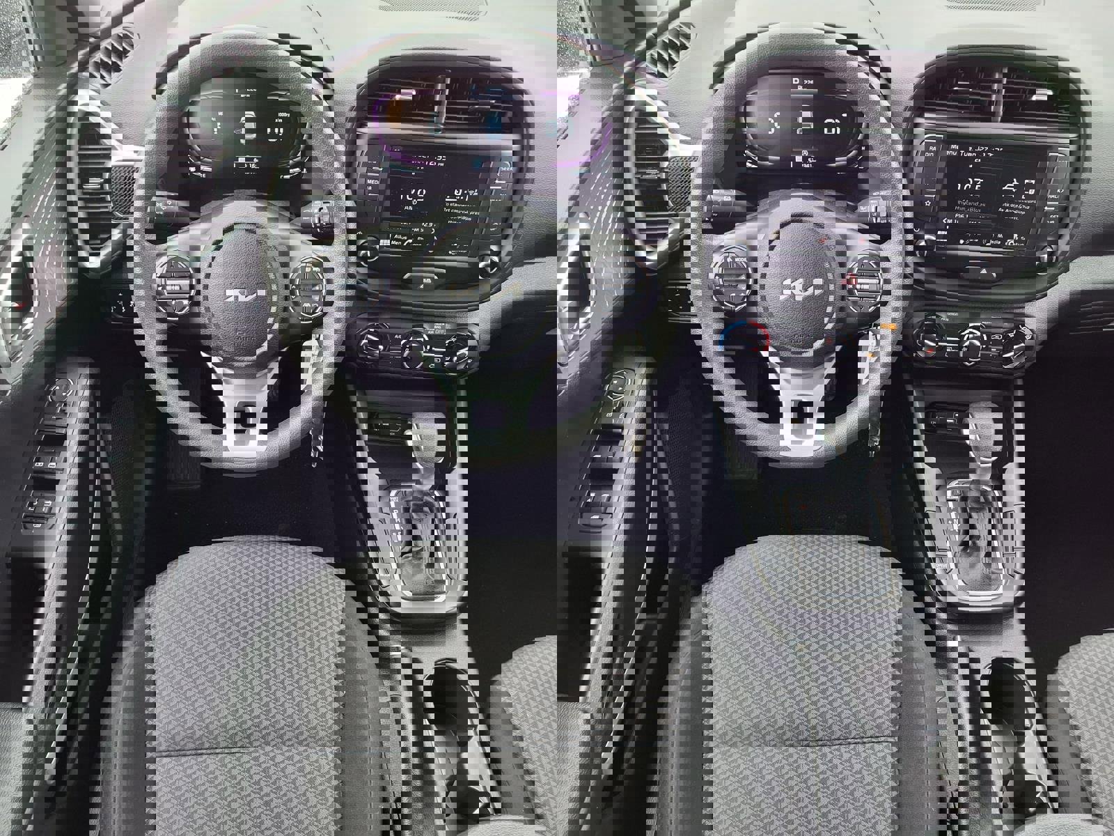 Used 2024 Kia Soul LX w/ Option Group 015 image 5