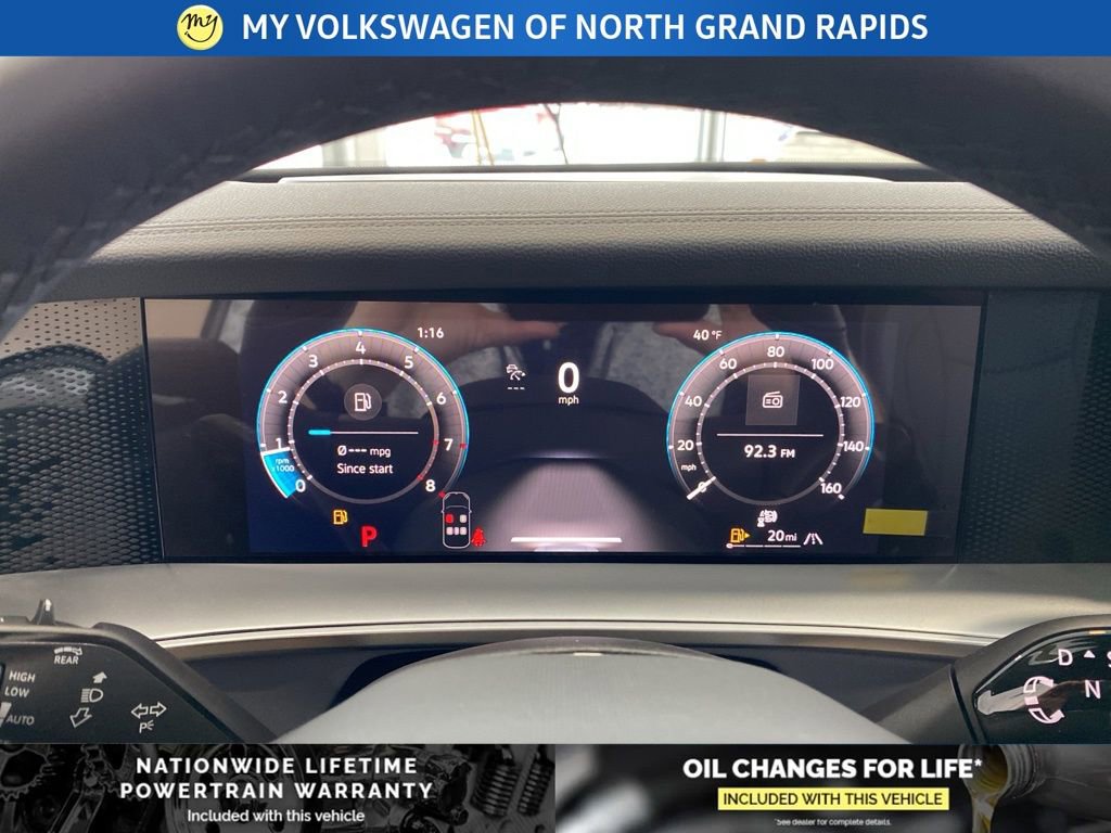 New 2026 Volkswagen Tiguan SE R-Line image 10